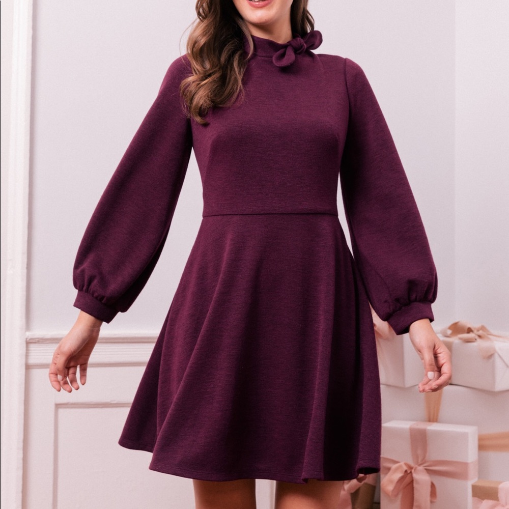 Gal Meets Glam Collection Valentina dress in currant size 6